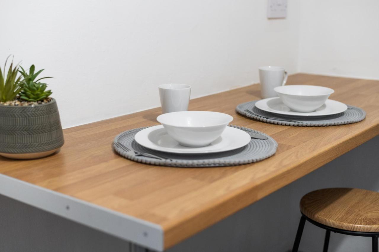 City Centre, Tv'S In All Rooms, Available Parking Swansea Exterior foto